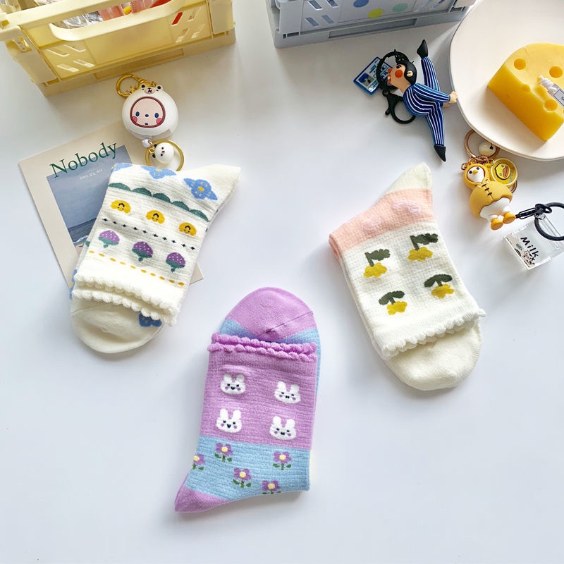 Đôi Vớ Thoáng Khí Phối Ren Họa Tiết Thỏ Dễ Thương Bắt Mắt