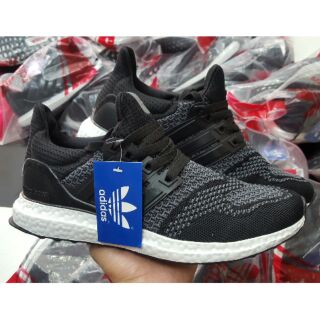 Ultra boost 2.0 đen trắng