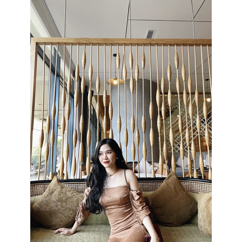 Thanh lý: Đầm nâu trễ vai