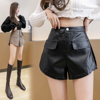 Quần short ống rộng cạp cao bằng da PU xẻ tà cá tính