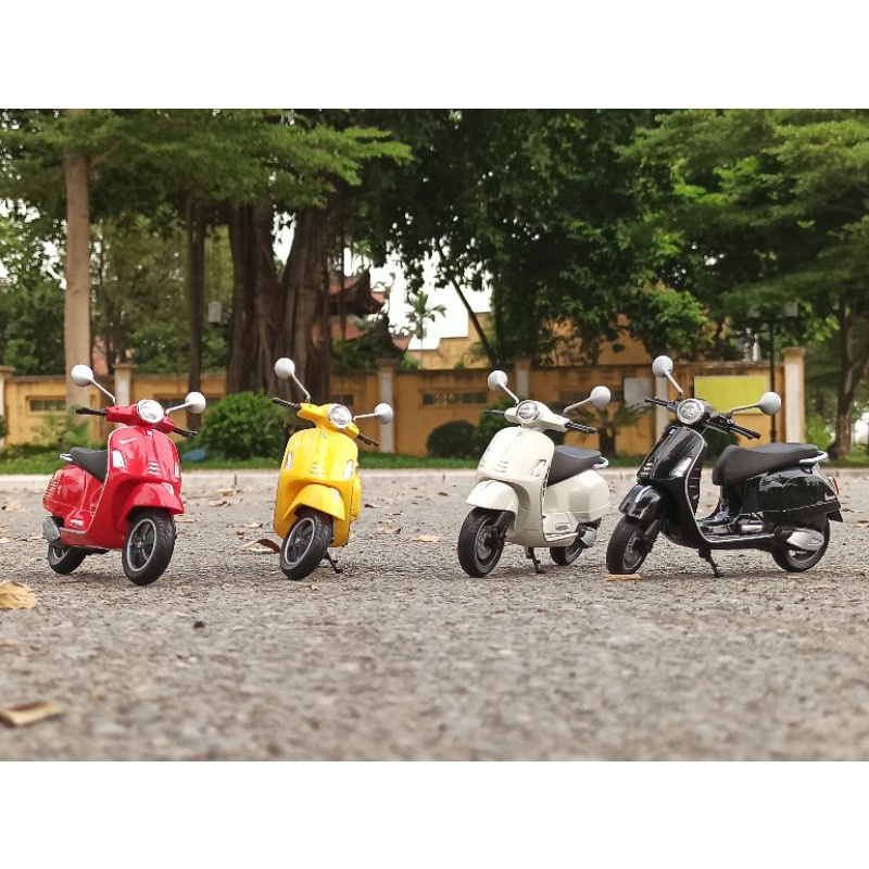 Mô hình xe Vespa GTS Super tỷ lệ 1/12