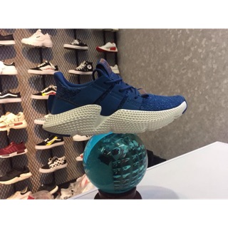 Adidas pro (ảnh thật) Lê Cẩm Huyền