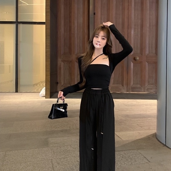 Áo thun tay dài cổ vuông dáng ôm thời trang cho nữ