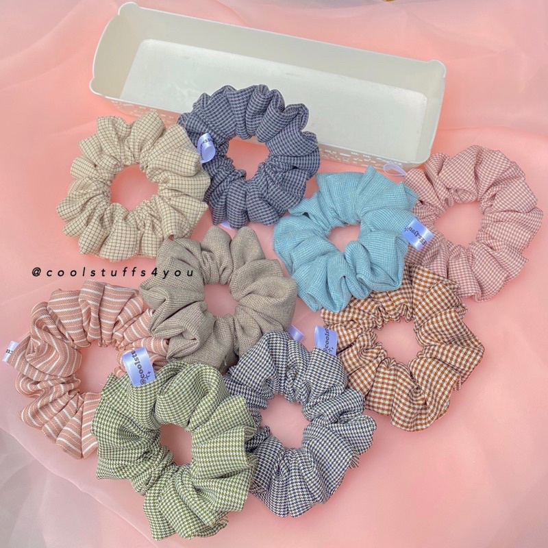 Bảng màu buộc tóc scrunchies hoạ tiết sọc