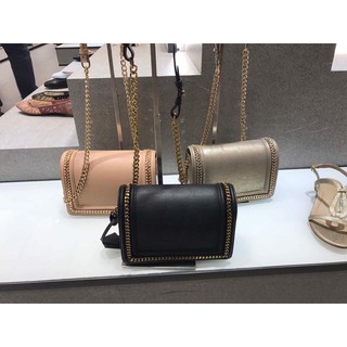 Túi xách charles&keith viền xích đeo chéo