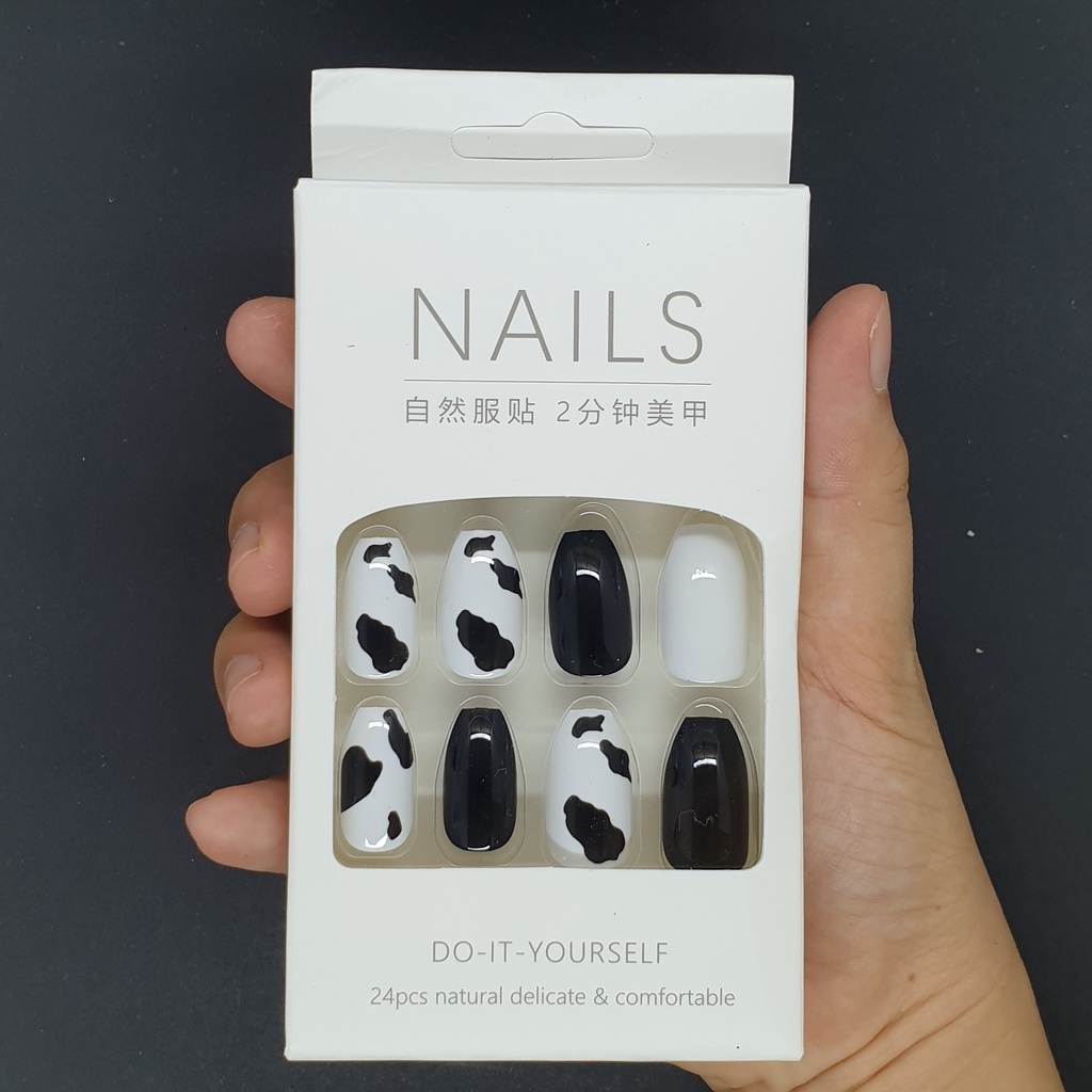Bộ 24 móng tay giả bò sữa dễ thương  SẴN KEO DÁN
