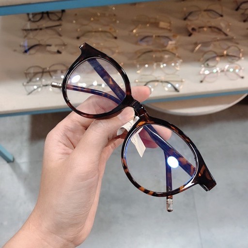 Kính form bầu viền dày | BigBuy360 - bigbuy360.vn