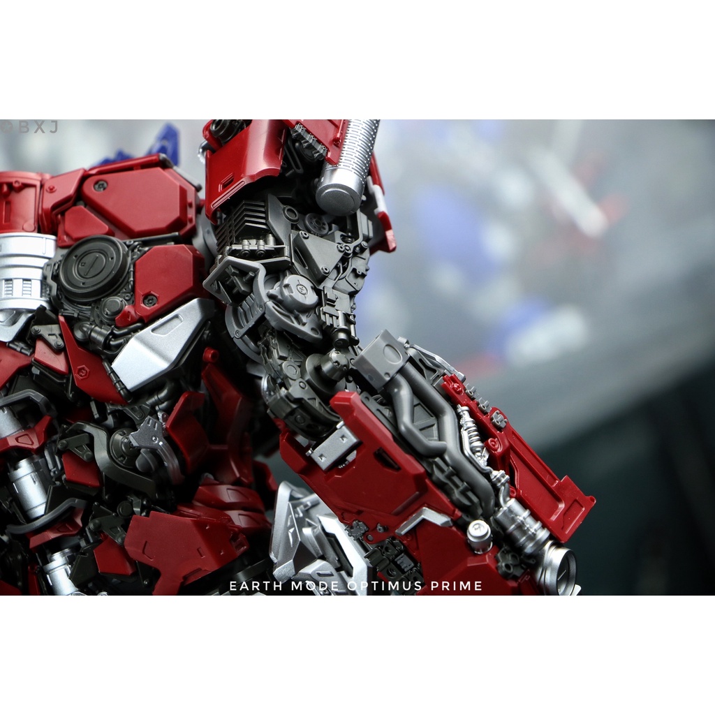 Mô hình YoloPark: Earth mode Optimus Prime PLAMO - BUMBLEBEE THE MOVIE