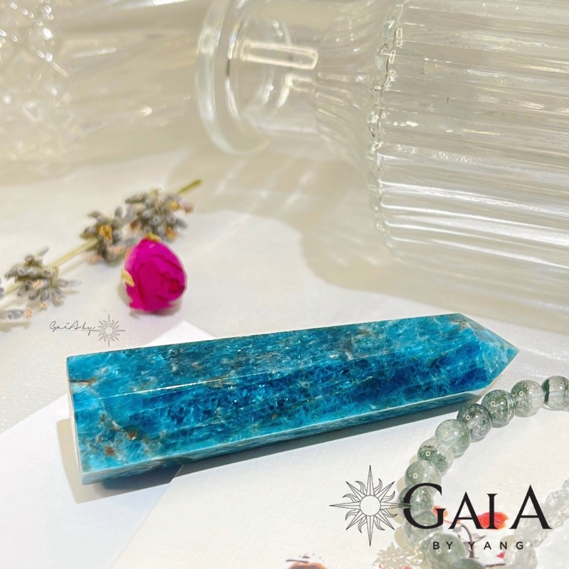 Trụ Đá Thô Apatite - Gaia By Yang