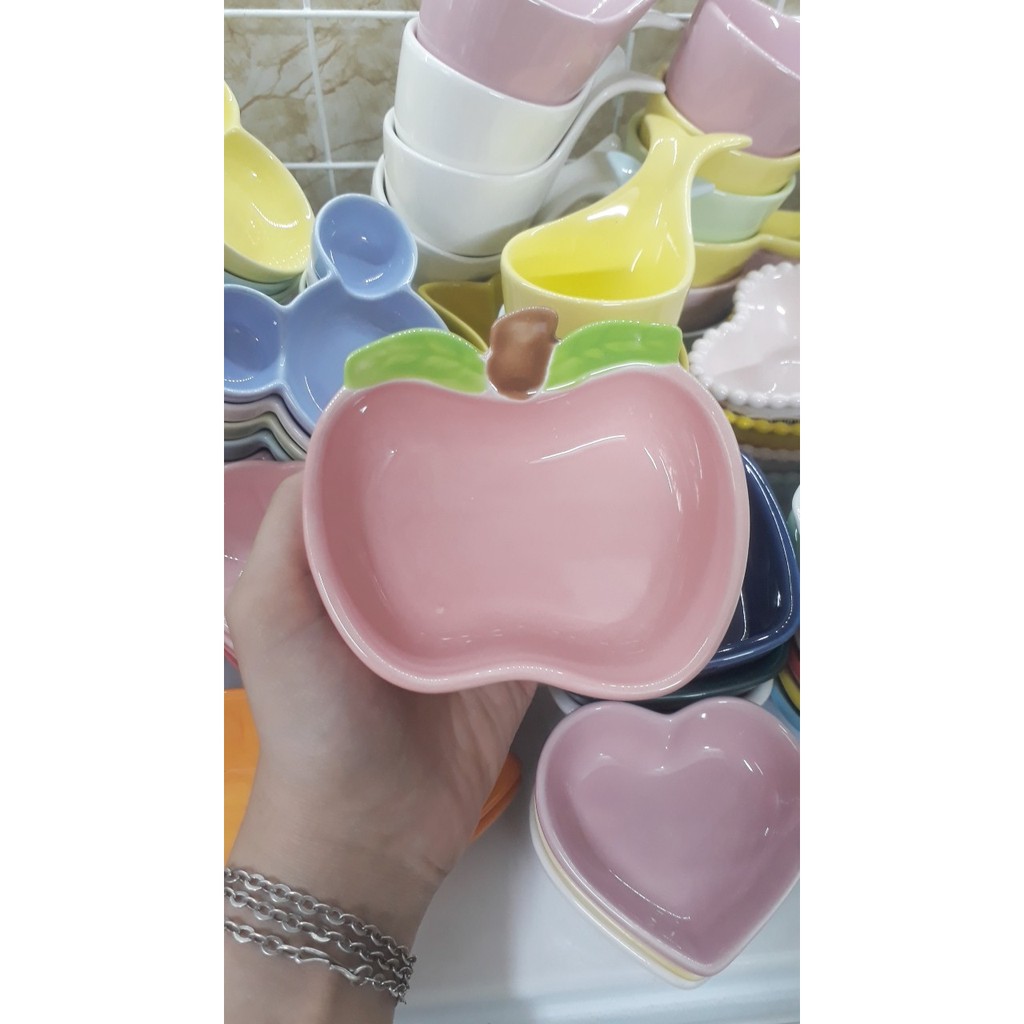 Bát sứ ăn dặm hình táo phối lá siêu cute cho bé - Cao cấp