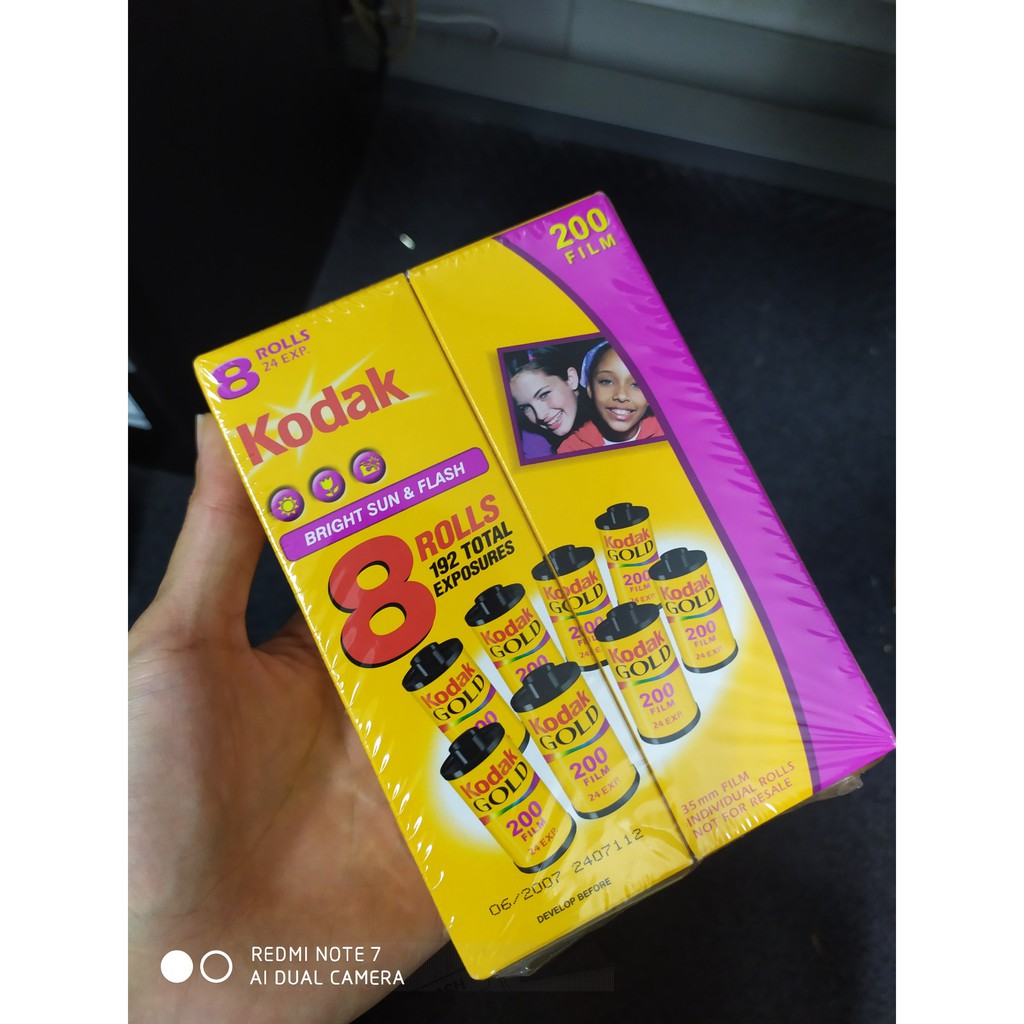 Film máy ảnh Kodak Gold Bright Sun 200 24 exp