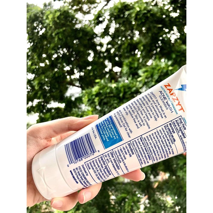 Sữa rửa mặt loại bỏ mụn dạng gel Zapzyt oil-free 2% Salicylic Acid  Acne Wash Cleanser