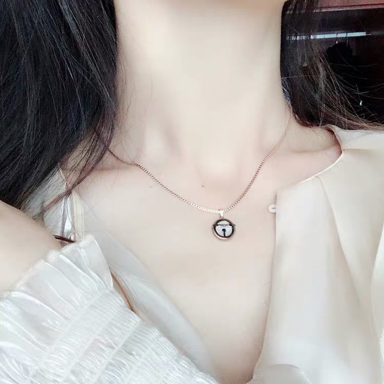 Vòng cổ ngắn bằng thép titanium mạ vàng hồng mặt Doraemon đáng yêu phong cách Nhật Bản thời trang dễ phối đồ cho nữ