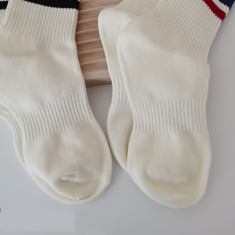 Vớ thể thao WAFNHA D614 cotton màu trắng thiết kế đơn giản