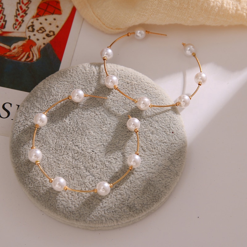 Đôi khuyên tai tròn phong cách vintage xinh xắn | BigBuy360 - bigbuy360.vn