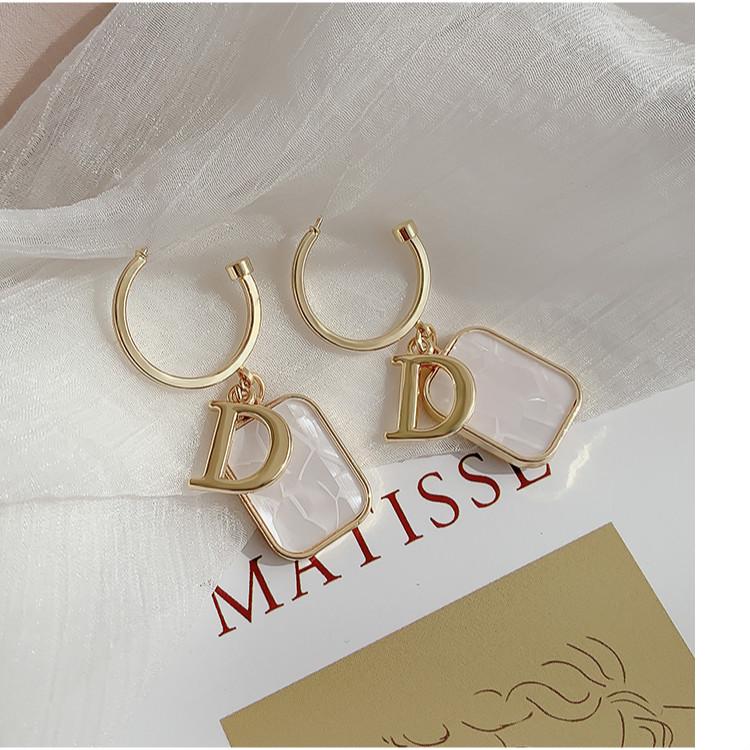 Southoreaegantfashionshelleearrings