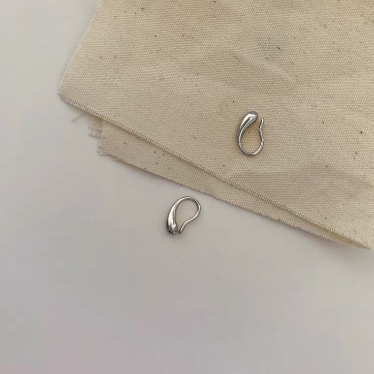 Bông Tai Basic , Khuyên tai nữ titan hình giọt nước đơn giản Retro, Vintage Ivy.acc H56