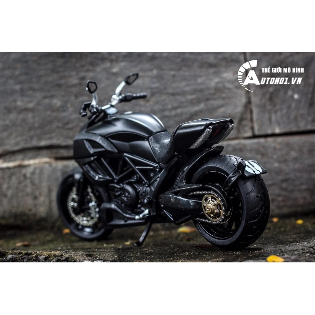 MÔ HÌNH XE DIAVEL MATT BLACK 1:12 CÓ ĐÈN NHẠC DIECAST METAL 5422