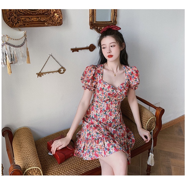 Đâm hoa kiểu vintage ngọt ngào cổ tim , đầm hoa dáng xòe ngắn tay bo chun nhẹ nhàng quyến rũ