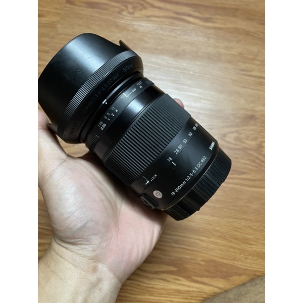 Ống kính đa dụng sigma 18-200mm dc os đời C cho hệ máy canon