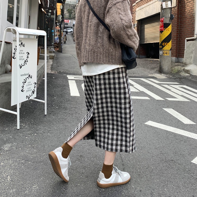 Chân váy dài qua gối lưng thun bằng len dày dặn họa tiết sọc caro phong cách Hàn Quốc cổ điển
