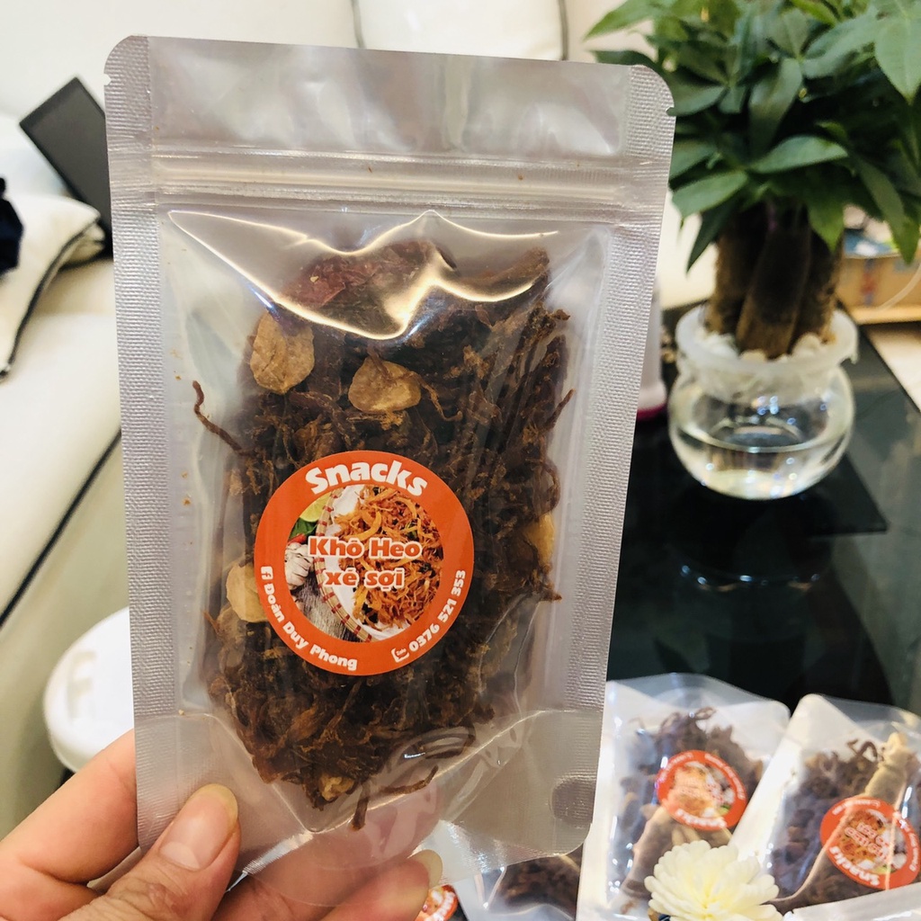 Khô Heo Cháy Tỏi 100gr/túi-Đồ ăn vặt ngon bổ rẻ Mr Benz-Tinh hoa ẩm thực Việt | BigBuy360 - bigbuy360.vn