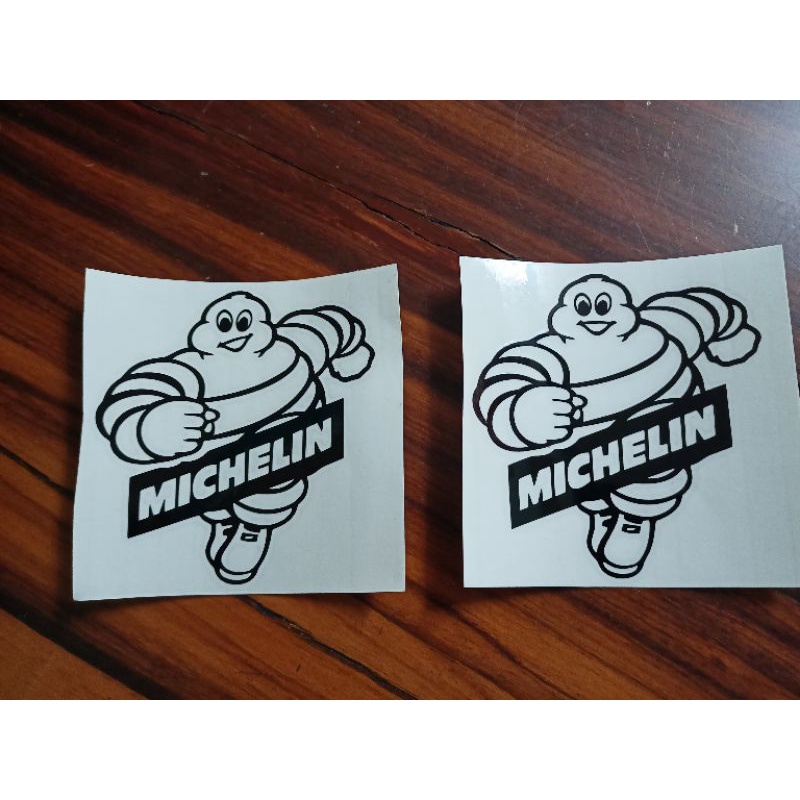 Bộ tem dán 2 hình Michelin màu đen cao 10cm