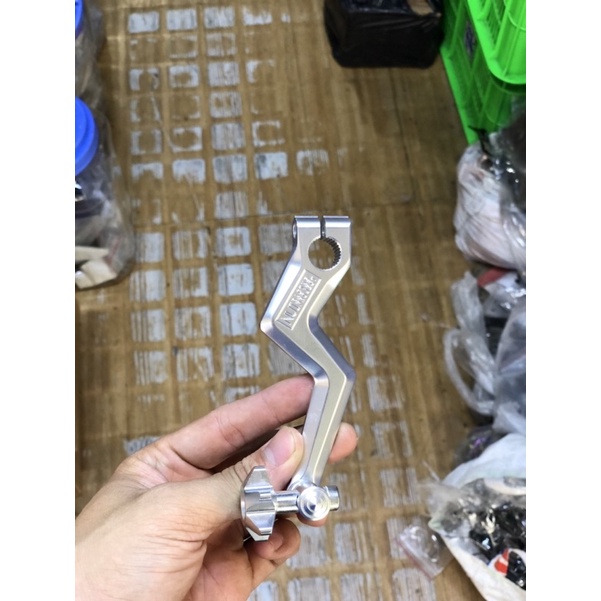 Càng thắng Nui CNC cho các dòng xe số