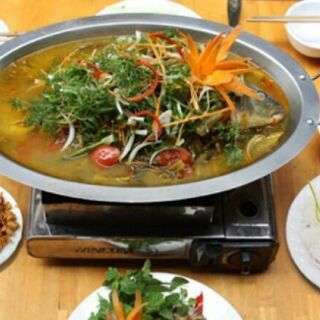 Khay lẩu cá chép om dưa