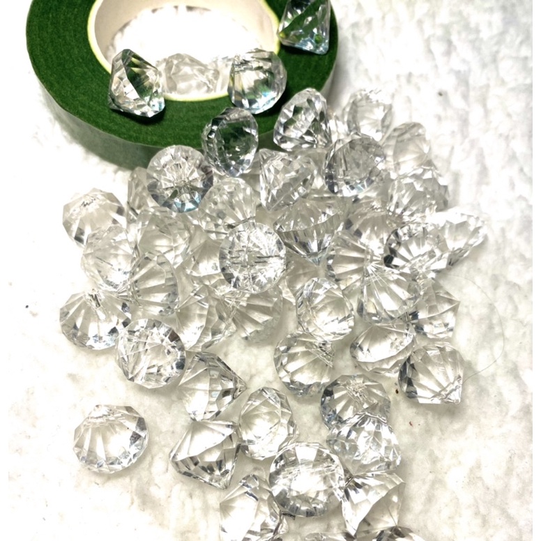 Hạt kim cương nhựa acrylic loại to,50gr nhuỵ nụ kim cương làm hoa handmade