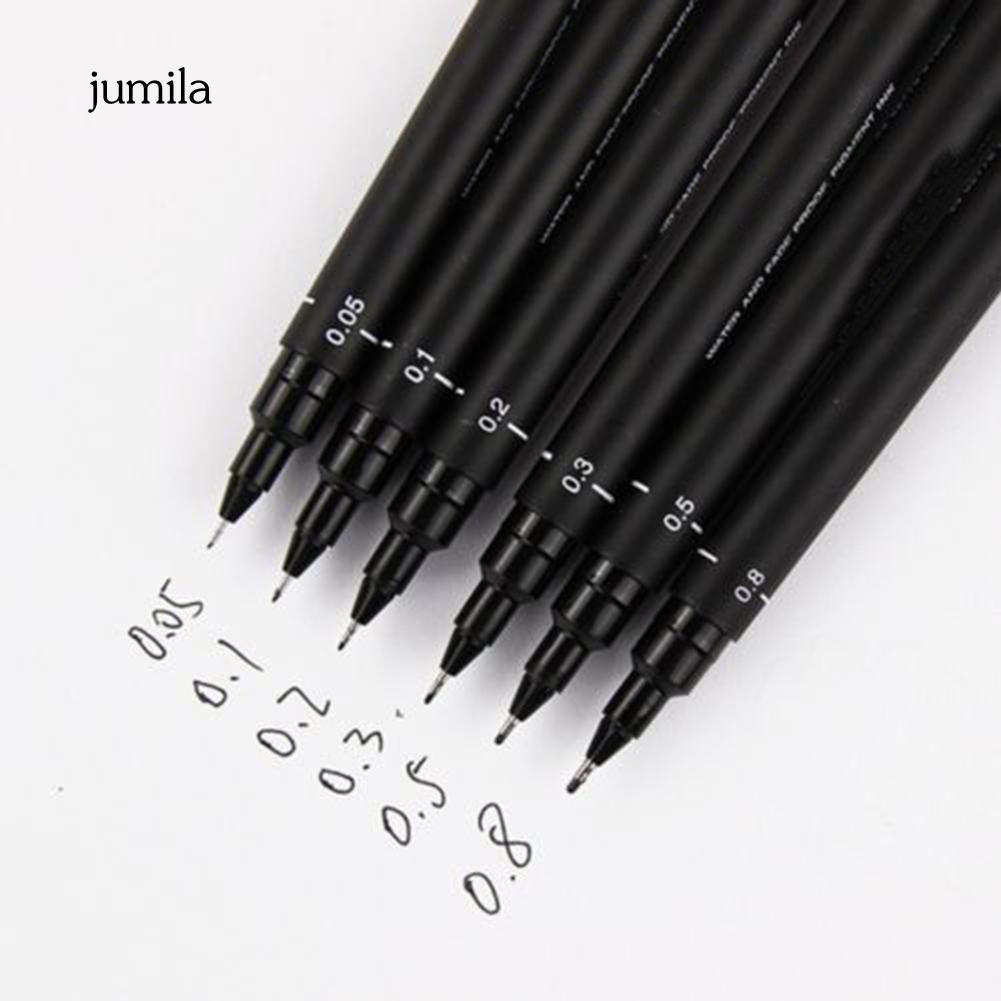Khung gỗ chạm khắc hoa văn trang trí tinh xảo