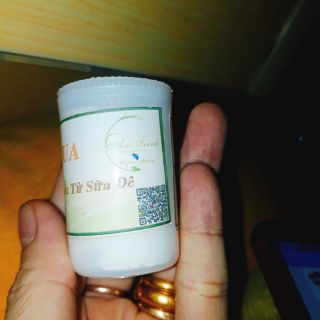 Kem chua sữa dê