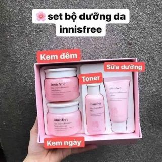 Set dưỡng trả hồng innisfree