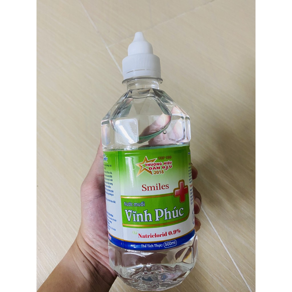 NƯỚC MUỐI SINH LÝ VĨNH PHÚC 0.9% NATRICLORID 500ML, dung dịch súc miệng bảo vệ răng nướu ngăn ngừa hôi miệng, rửa mặt