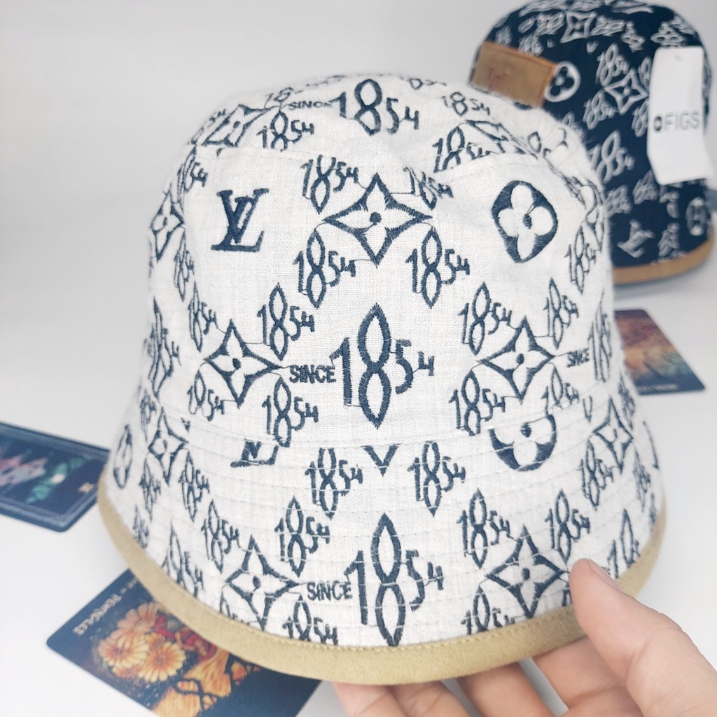 Nón vành , Mũ bucket tròn LV logo da lộn họa tiết đẹp from 56 - 58  có 2 màu