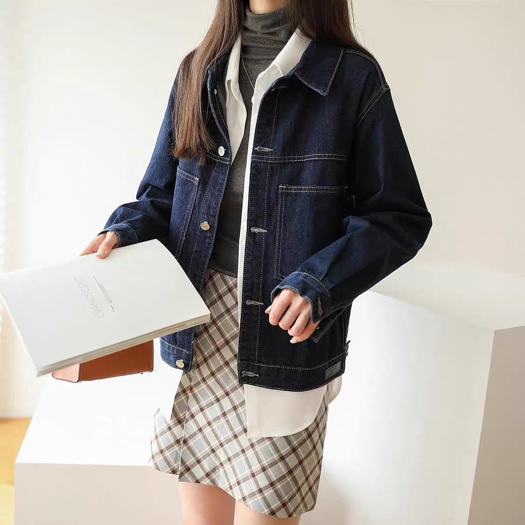 Áo khoác denim dáng rộng ngắn màu xanh đậm phong cách Hong Kong thời trang xuân thu cho nữ