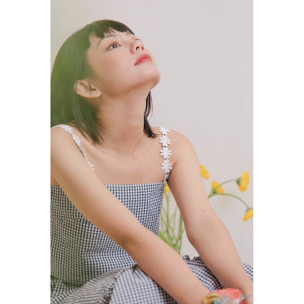 [Mã WABRWA8 giảm 15% đơn 99k] Áo hai dây họa tiết caro phối hoa ren | BigBuy360 - bigbuy360.vn