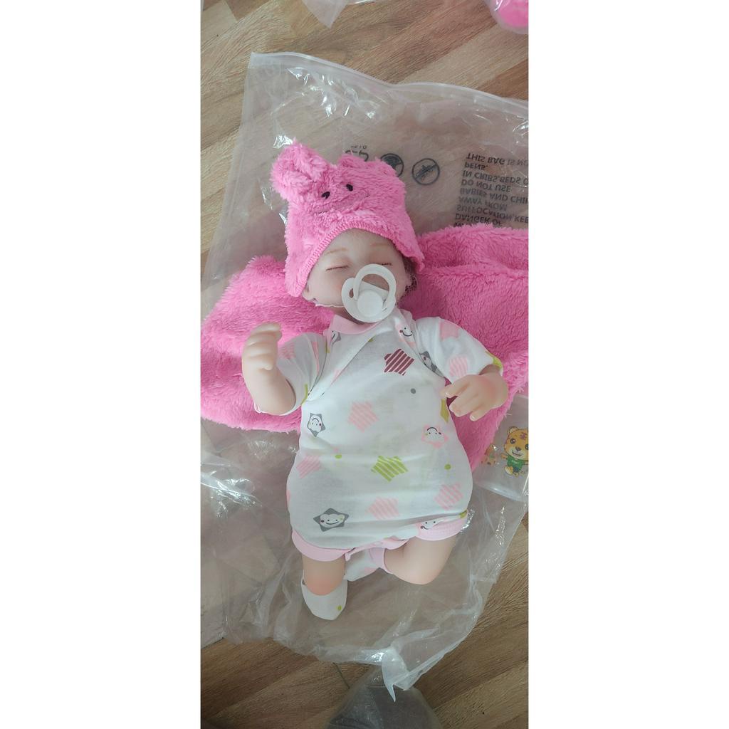 Búp Bê Tái Sinh Thân Gòn Mềm Mại Em Bé Ngủ Đông Áo Nón Hồng NPK 16 inch 40 cm Reborn Vinyl Doll PVN