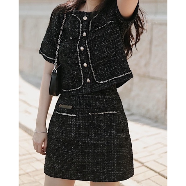 Set suit vải tweed đen chân váy và áo tay ngắn RUCHAN