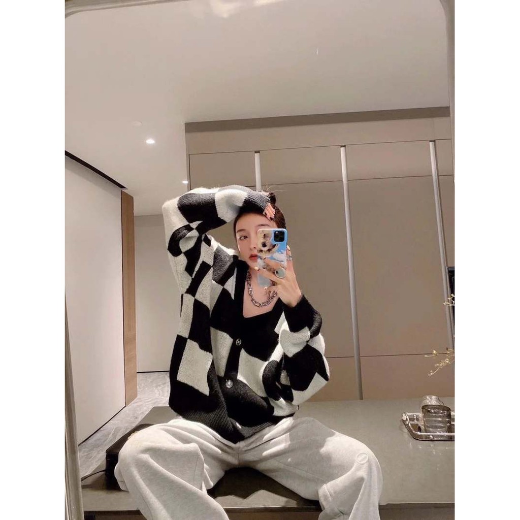 Áo khoác cardigan jisoo blackpink mặc kẻ caro vải len dệt kim thu đông 2021