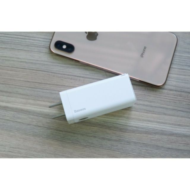 Củ sạc nhanh Baseus GaN 65W Sạc Được Cho Macbook Laptop