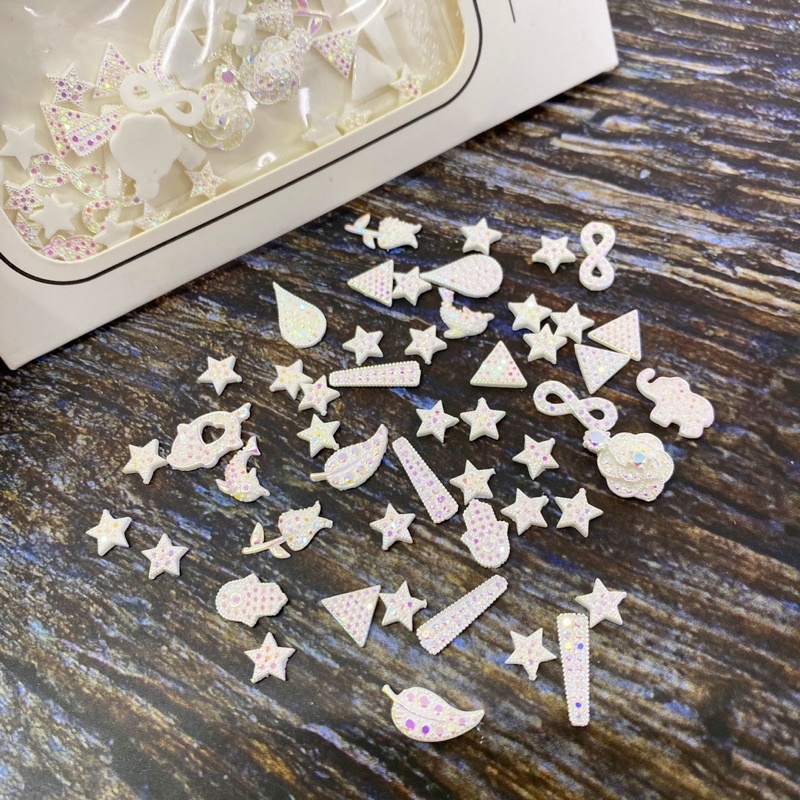 Charm trang trí nail mix ánh 7 màu