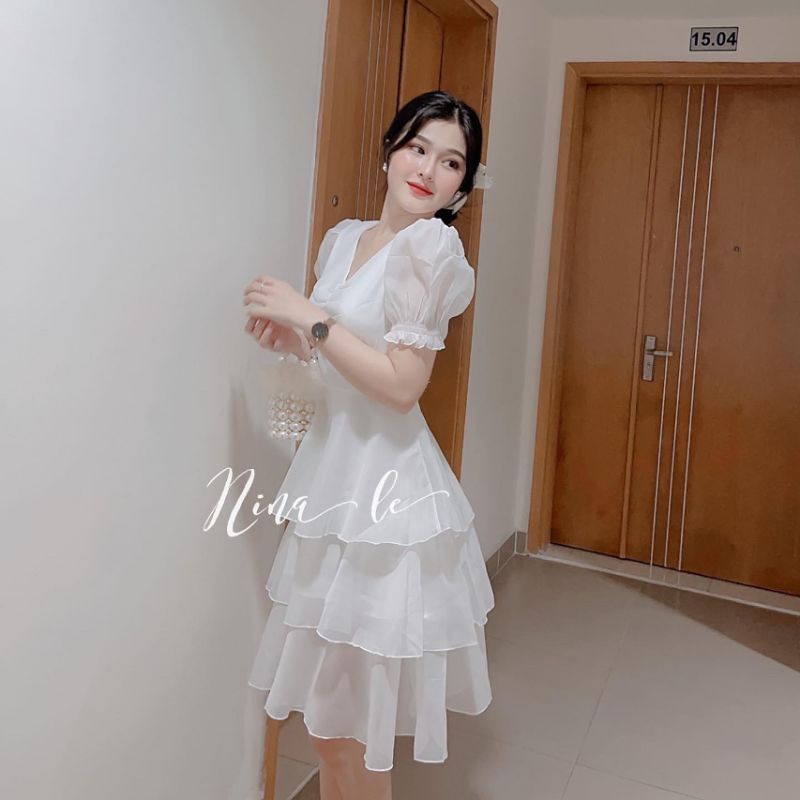 đầm trắng cổ v nhíu ngực bèo | BigBuy360 - bigbuy360.vn