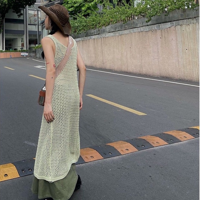 Hàng Có Sẵn Đầm Hai Dây Dệt Kim Khoét Lỗ Một Lớp Thời Trang Mùa Hè áo choàng dài