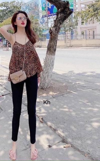 Set áo beo kèm quần tregging siêu hot