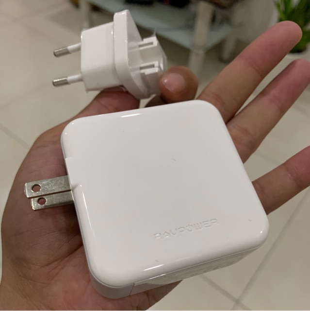 Củ sạc nhanh Macbook Air, iPad Pro, iPhone 12 RavPOWER RP-PC081 PD 45W - 02 cổng sạc (USB-C PD 45W & 01 USB-A QC 3.0 18W