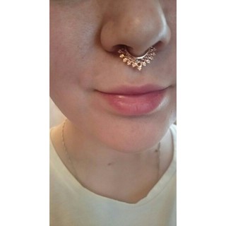 Khuyên mũi (Nose ring)