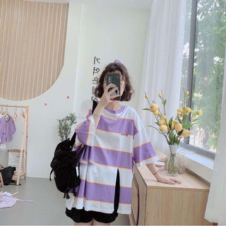 Áo phông kẻ xẻ vạt dáng freesize