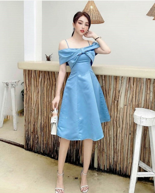 Đầm dự tiệc rớt vai hai dây chất lụa taffeta sang trọng TRIPBLE T DRESS - size M/L - MS179V