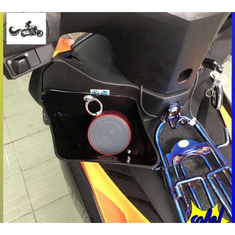 Hộp đựng đồ phía trước xe WinnerX cực đẹp